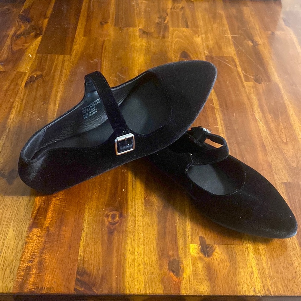 Torrid Mary Jane flats size 10 WW